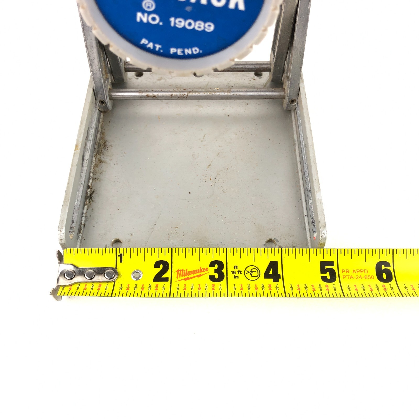 Cenco-Lerner LAB-JACK No. 19089 4-1/2″ X 5-1/2″ Extends 2-3/4” to 10” Tall