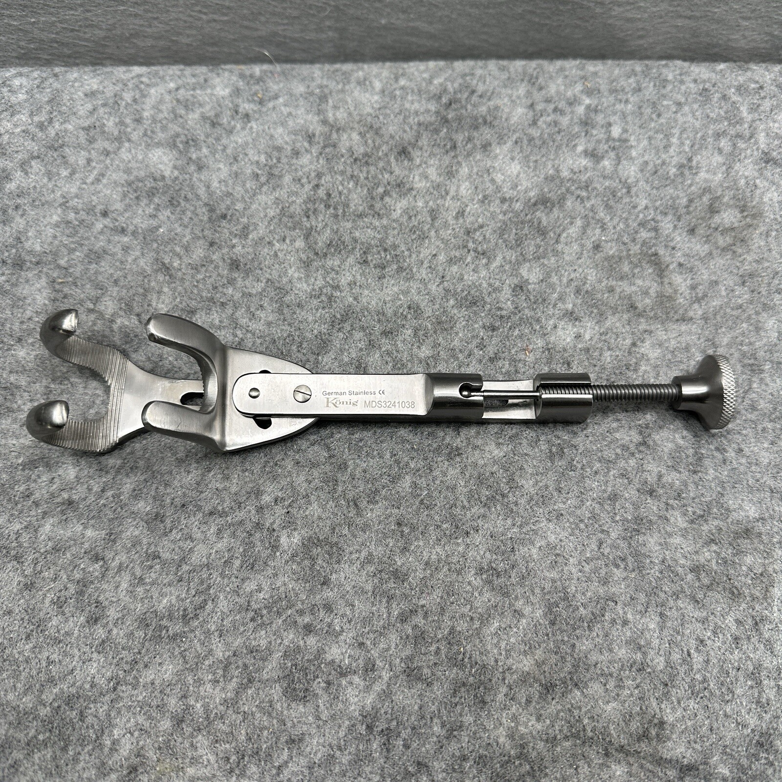 Konig Lambert Lowman Bone Clamp 8 2X2 Jaw MDS3241038 Surgical Instrument