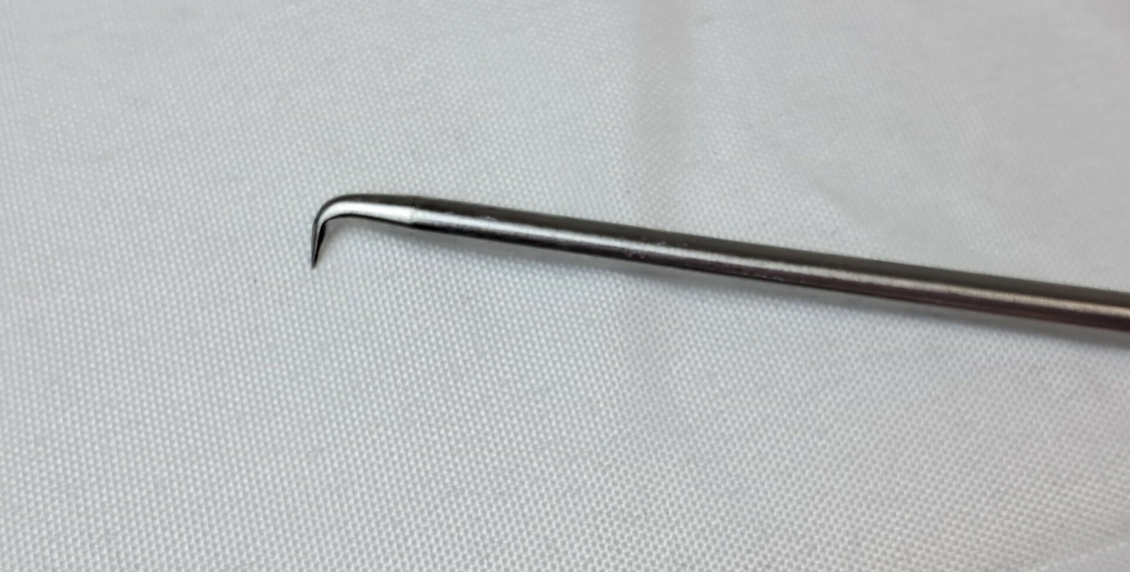 Linvatec 8204, 90-degree Microfracture Awl