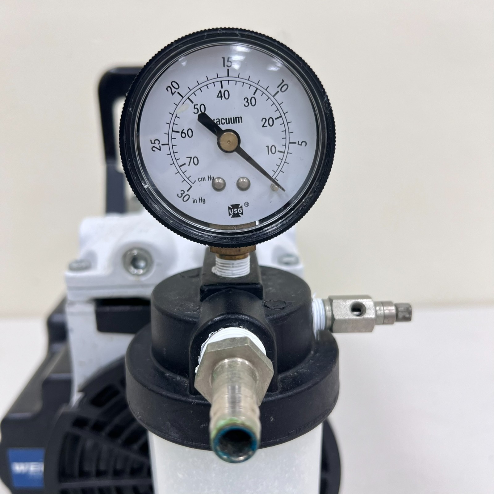 Welch 2561B-50 Standard Duty Dry Vacuum Piston Pump, 60 L/min, 115 VAC