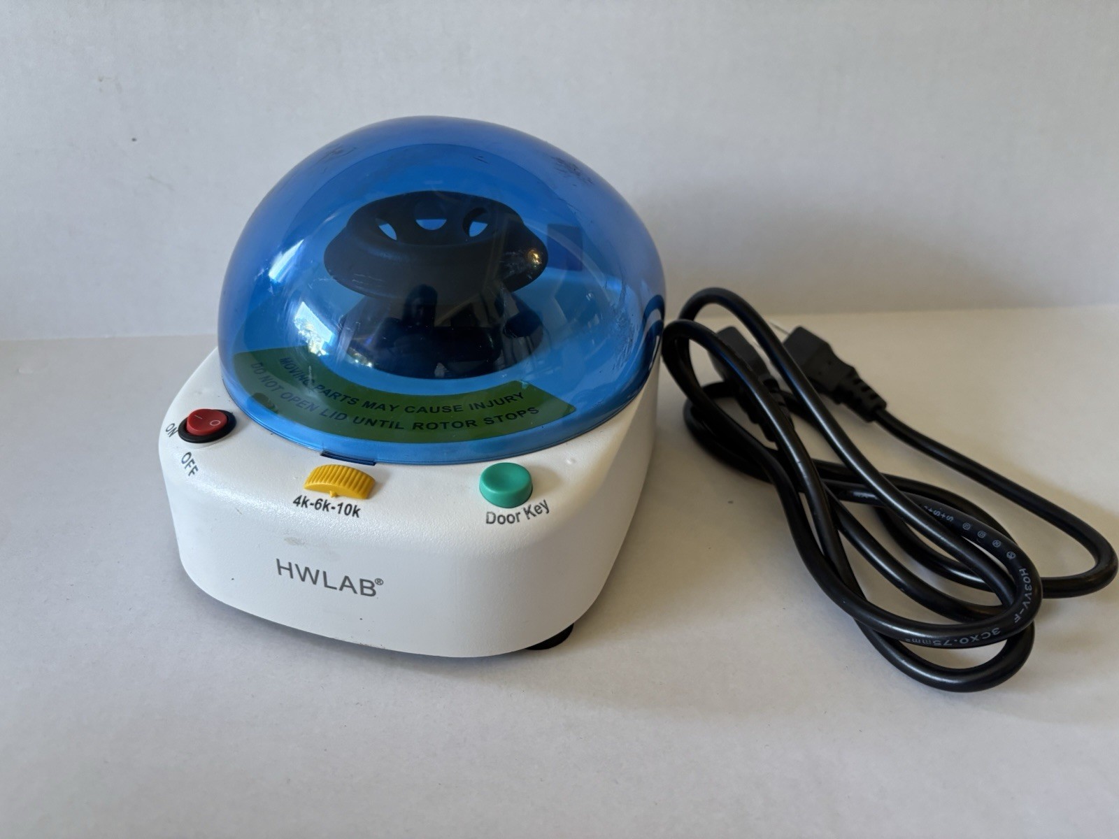 HWLAB Mini Centrifuge Input 100-240V 50/60 Hz Tested Working