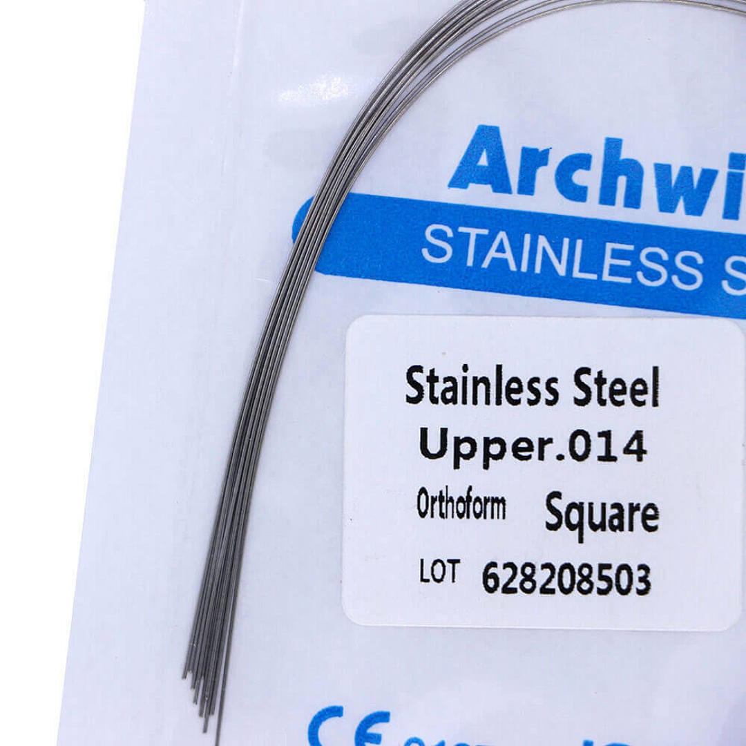 30×Dental Orthodontic Stainless Steel Round Arch Wires Square Form 014 Upper