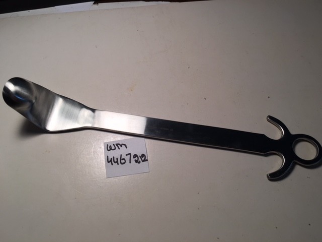 BROWEN DELTOID RETRACTOR 40X50MM 10-3/4″