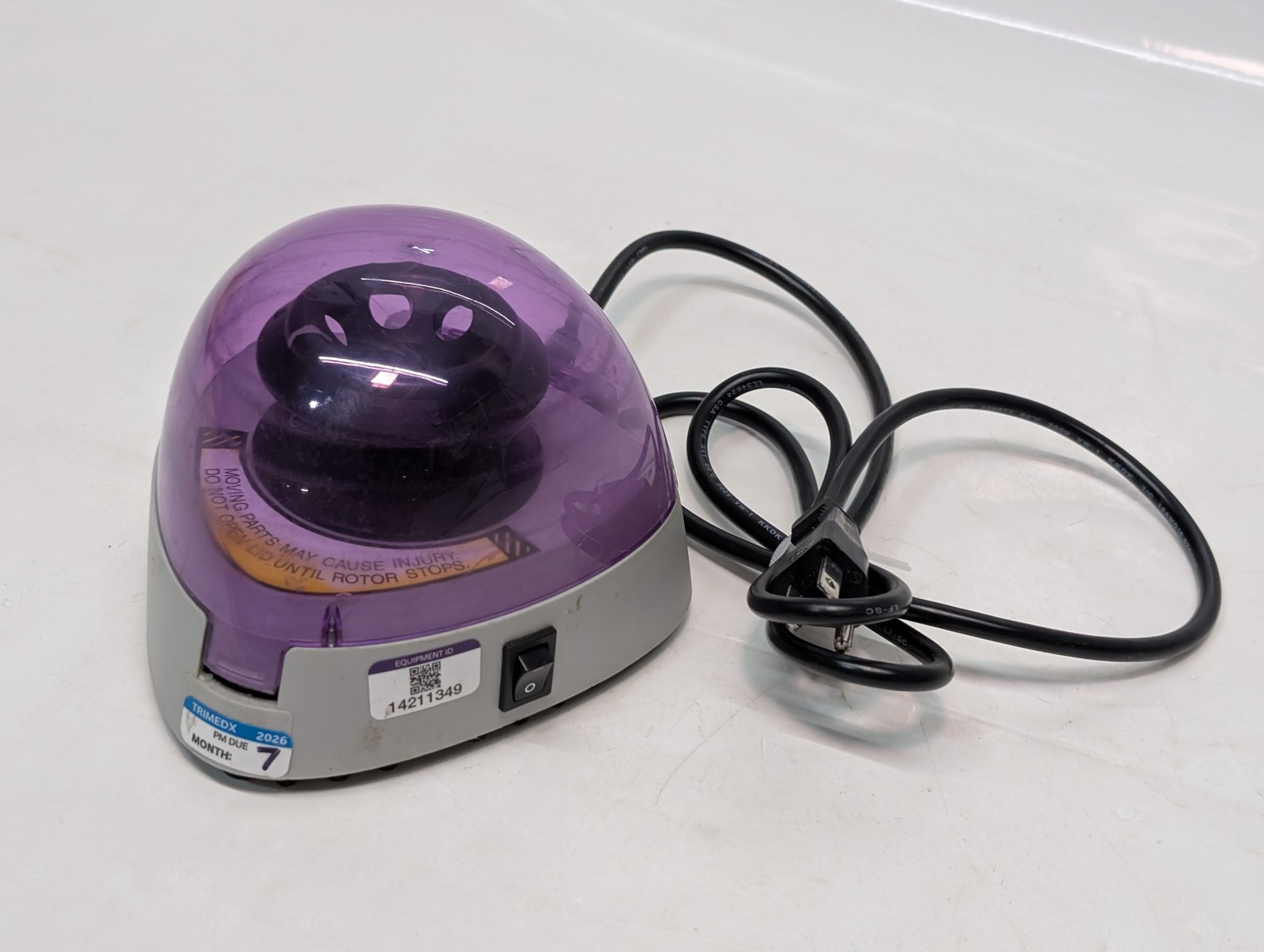 Labnet C1301P Mini Centrifuge 6 Place 115V Benchtop Purple Tested