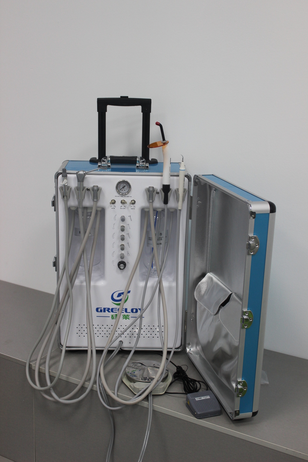 Portable Dental Unit Silent Air Compressor GU-P206S+LED Curing Light+Scaler 2/4H