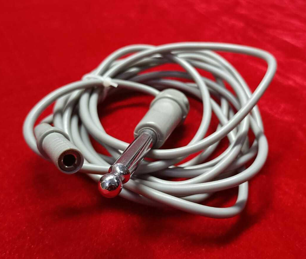 Monopolar Laparoscopic Cable Cord one Side 4mm Female Hole Reusable Instruments