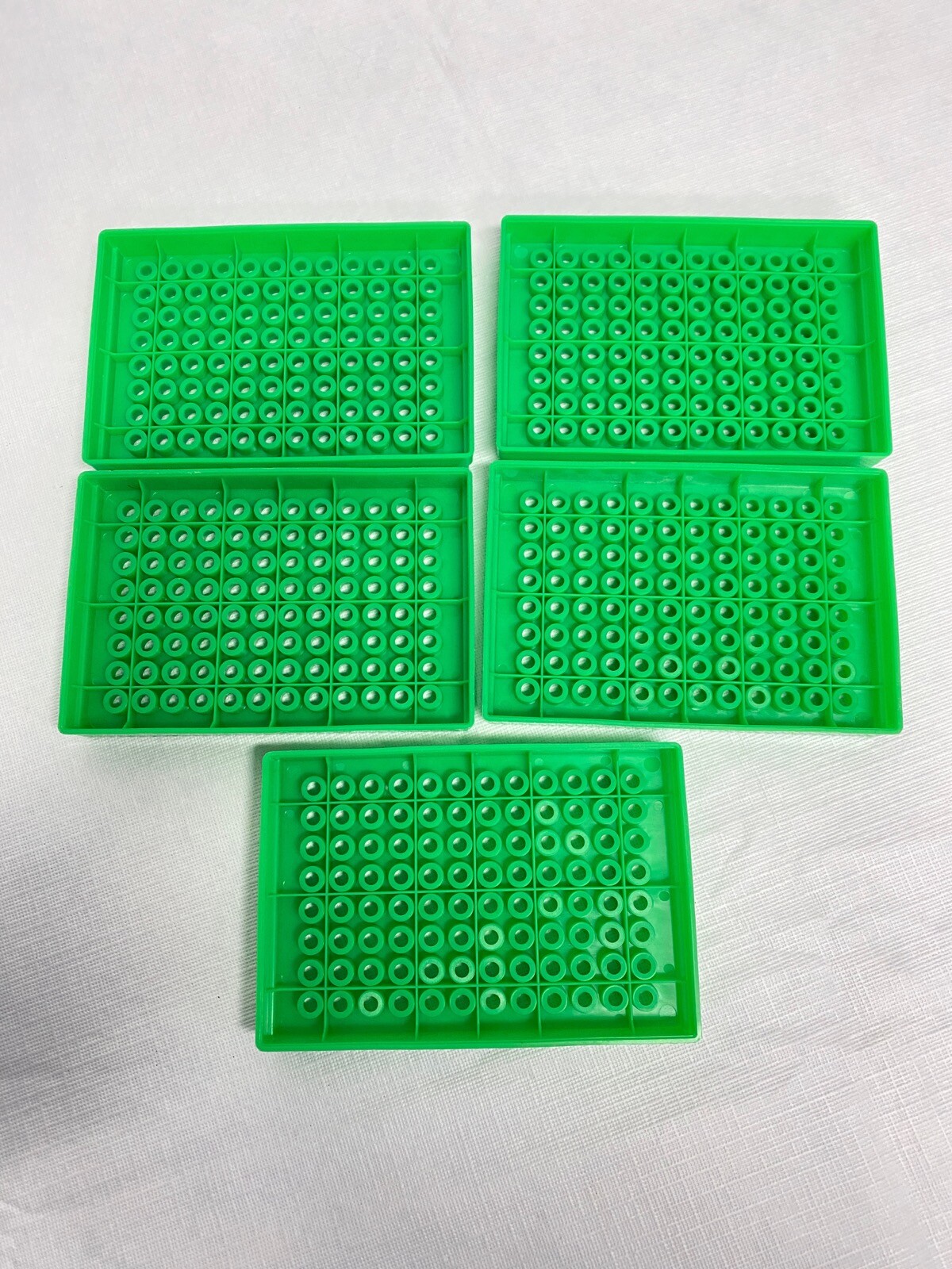 (5) 96-Place Polypropylene Micro Centrifuge Tube Racks w/ 2 Lids 5.4mm ID Green