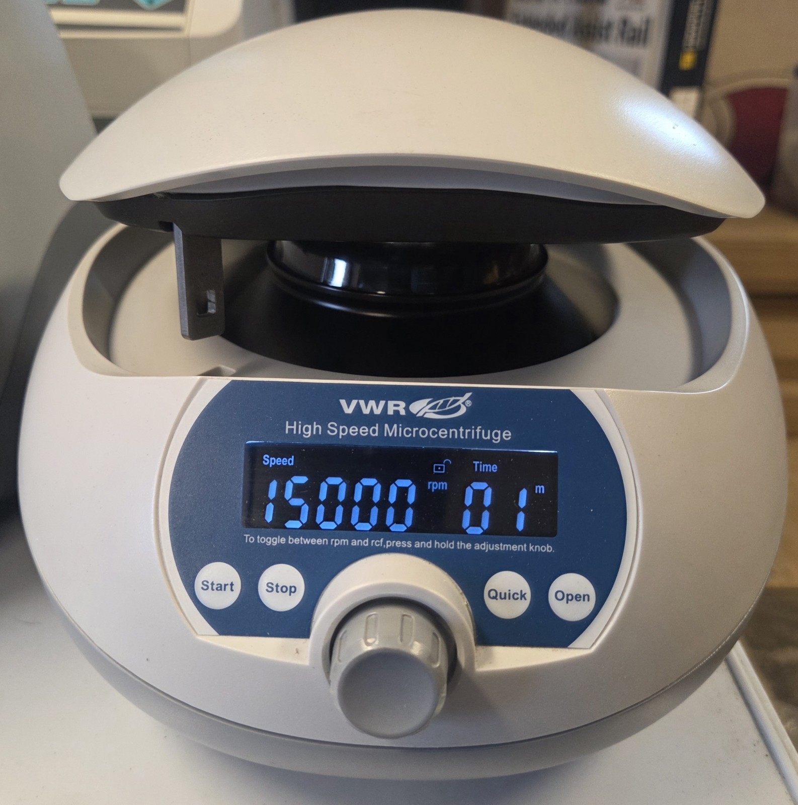 VWR C1603 High Speed Microcentrifuge 15,500 RPM Centrifuge w/ Rotor & Lid