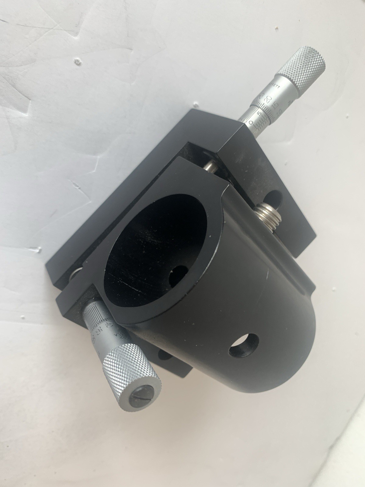 Newport 811 Precision-Adjustable Laser Mount w/2 Micrometers for Pitch and Yaw