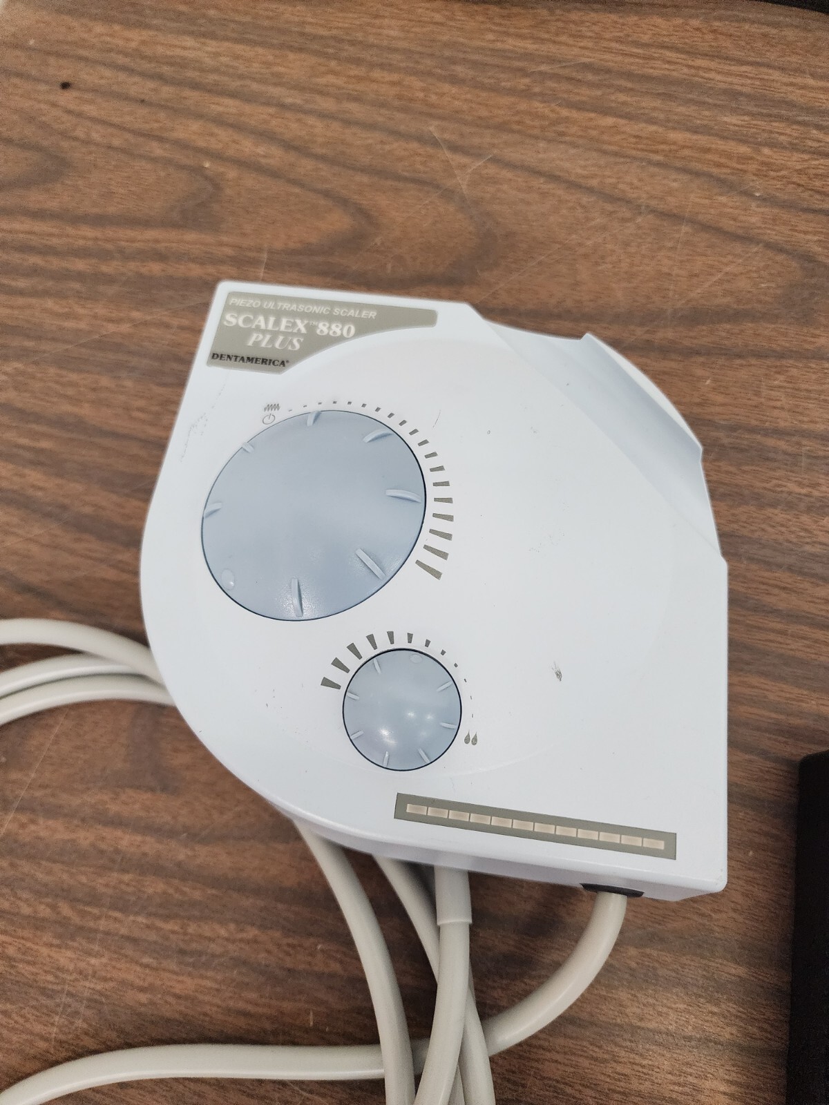 Scalex 880 Plus Piezo Ultrasonic Scaler by Dentamerica