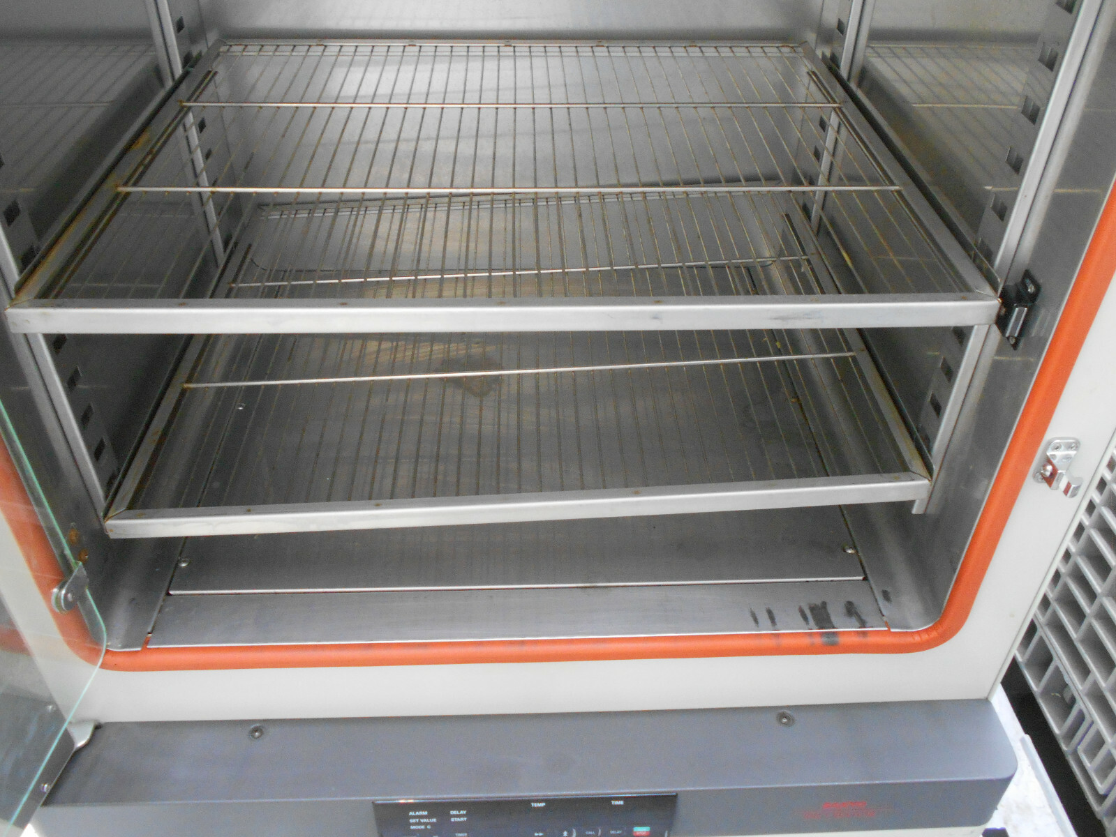 SANYO MIR-262 INCUBATOR