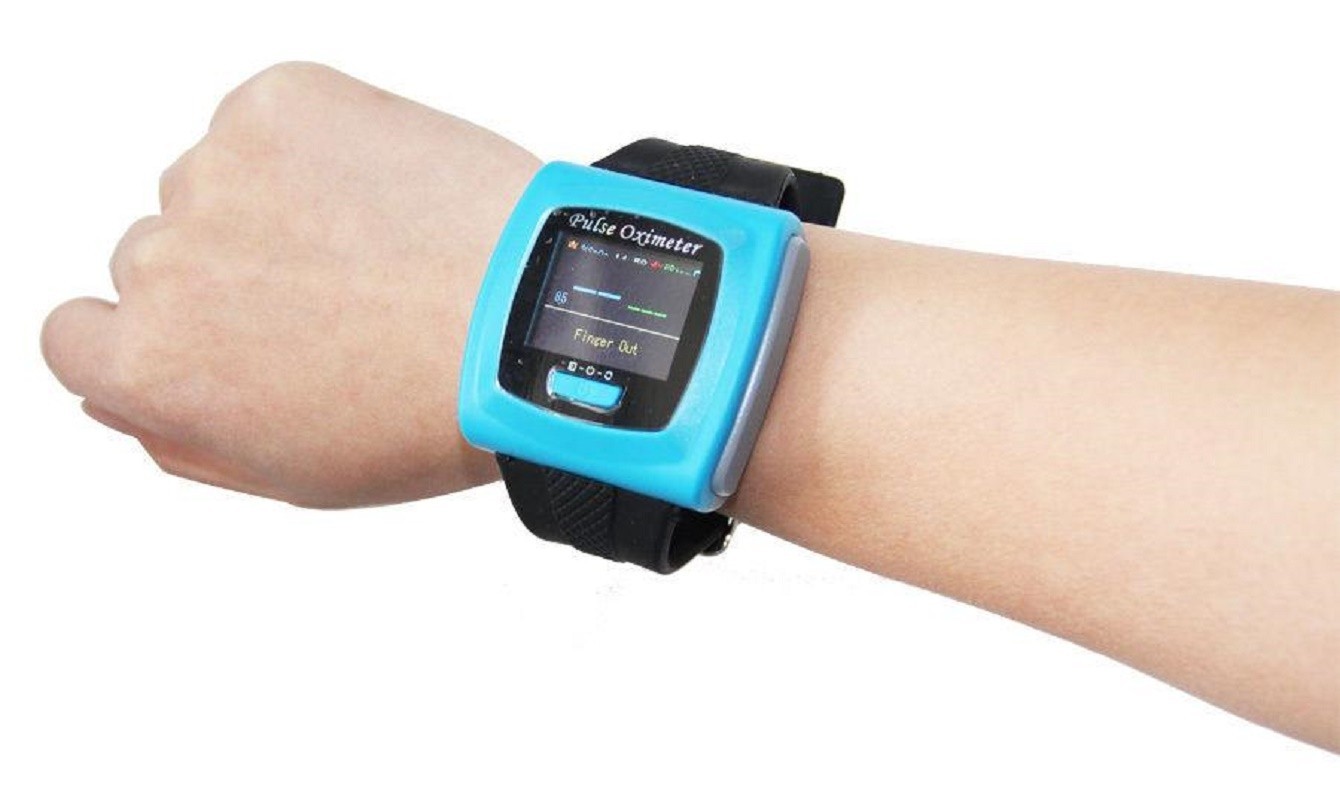 CMS50F Wrist Pulse Oximeter – Oxygen Monitor with Finger Probe