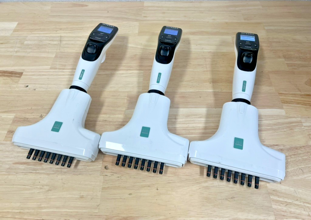 INTEGRA 4723 8 CHANNEL 300 uL VOYAGER MULTI PIPETTE ELECTRONIC ADJUST WIDTH M