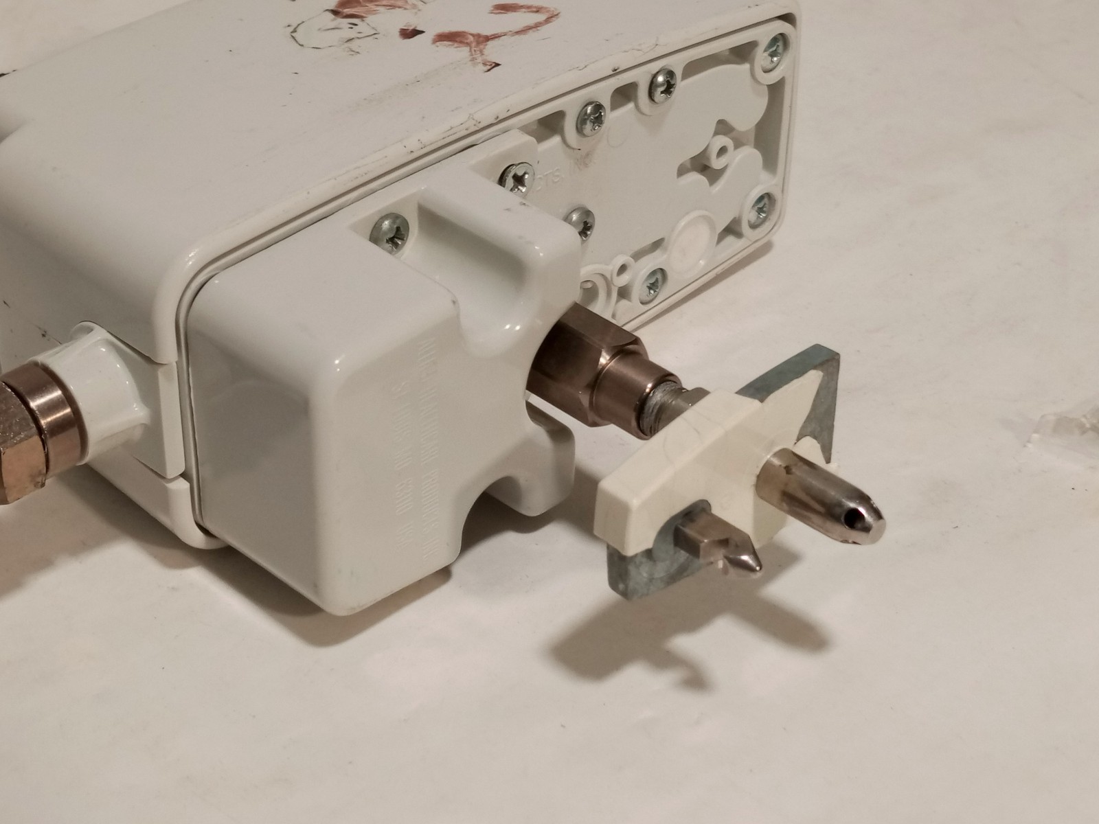 Allied Vacutron Chemetron Continuous Suction Regulator Medical Vacuum Gauge