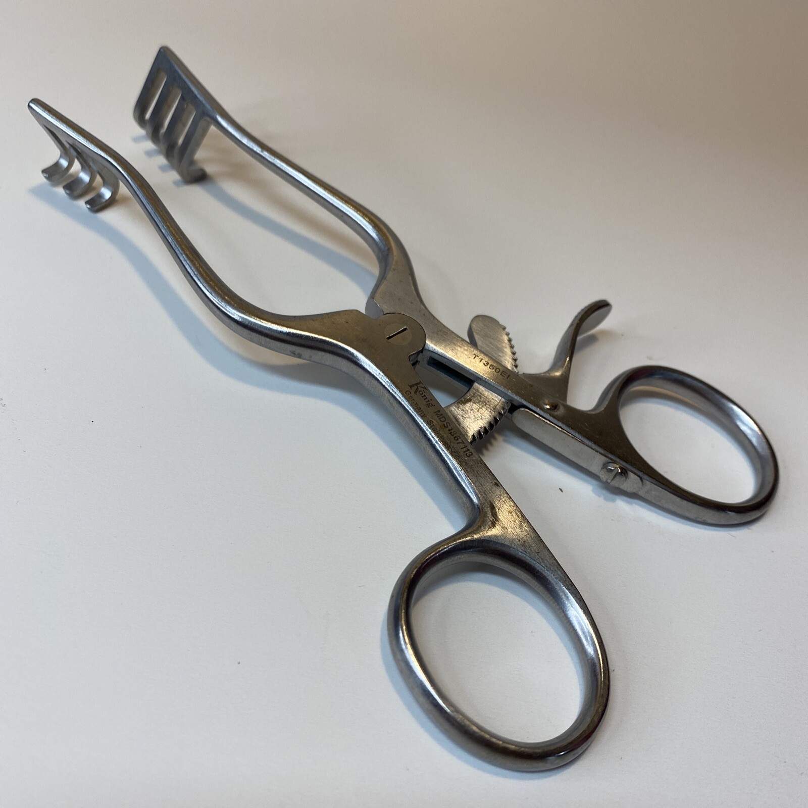 Konig MDS1867113 4X3 Weitlaner Retractor Blunt Prongs 5 1/2″ (14cm) Orthopedics