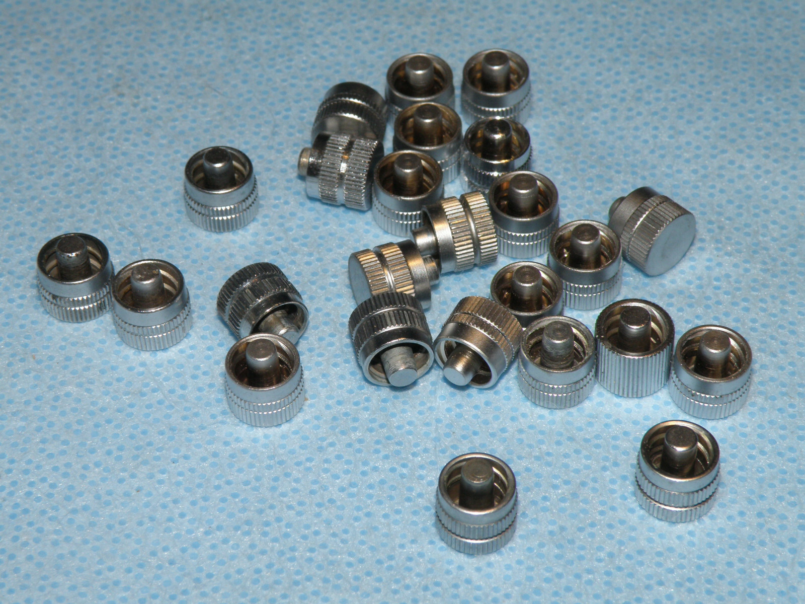 Luer screw on cap for sheaths, stopcocks, flush ports etc. Set of 5