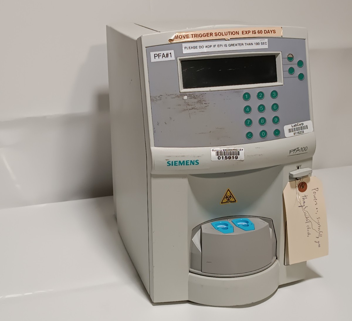 Siemens / Dade Behring PFA-100 platelet function analyzer lab device, made in US