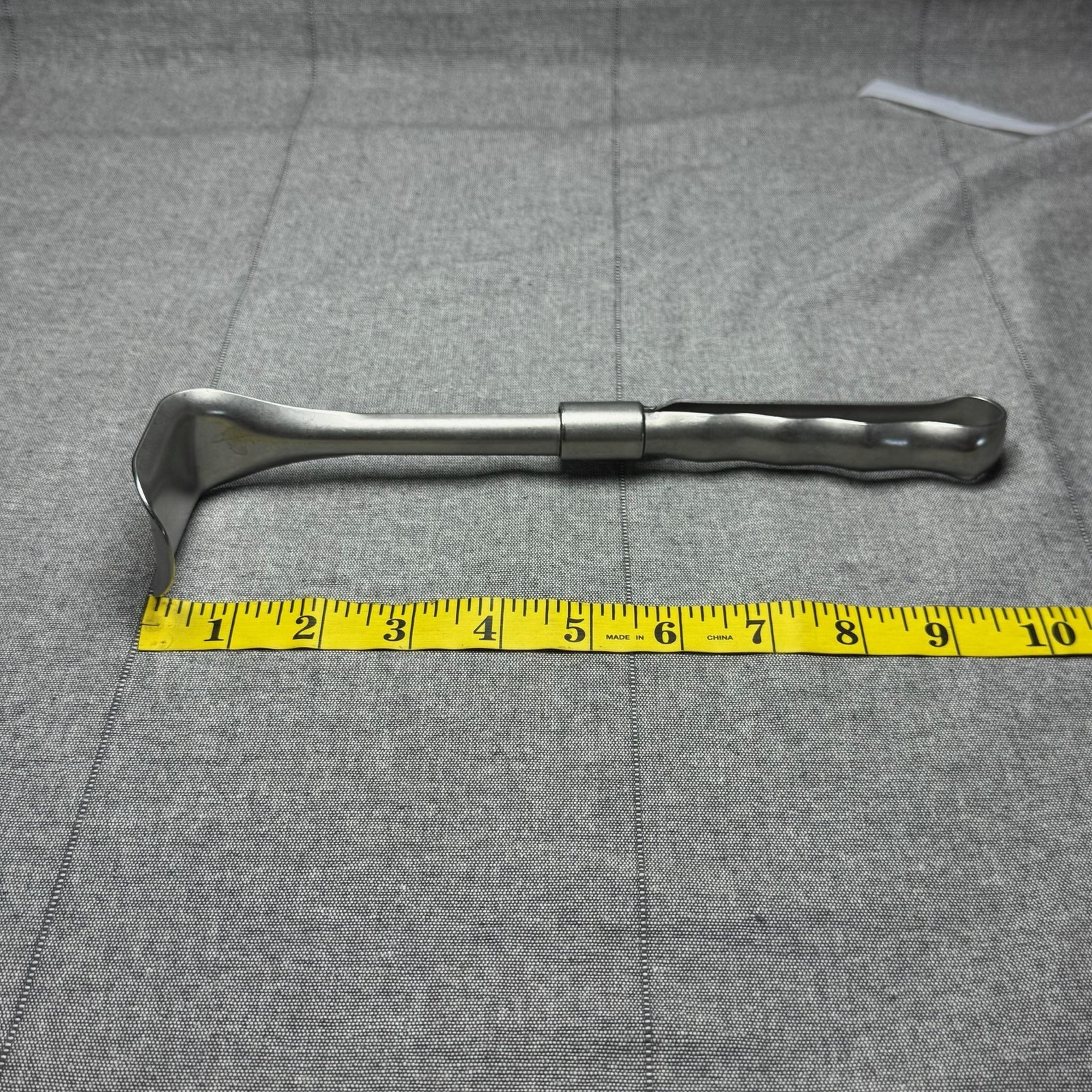 V. Mueller SU3476 Stainless Steel Surgical Retractor Medical Instrument Tool