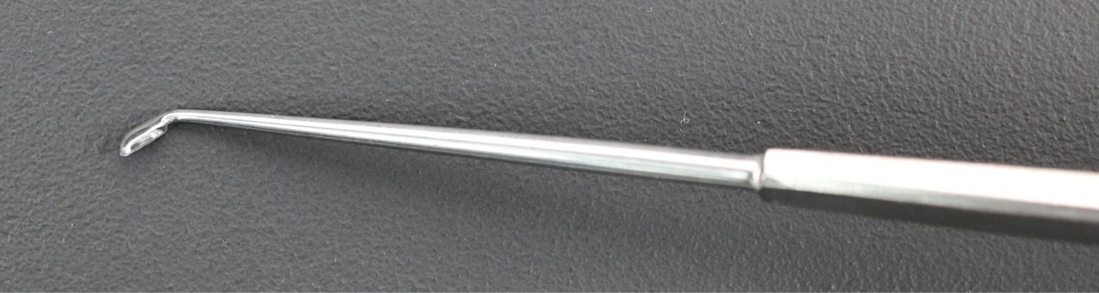 Storz 628702 Antrum Curette, Small, 2mm x 5mm Cup, Angled, 7 5/8″