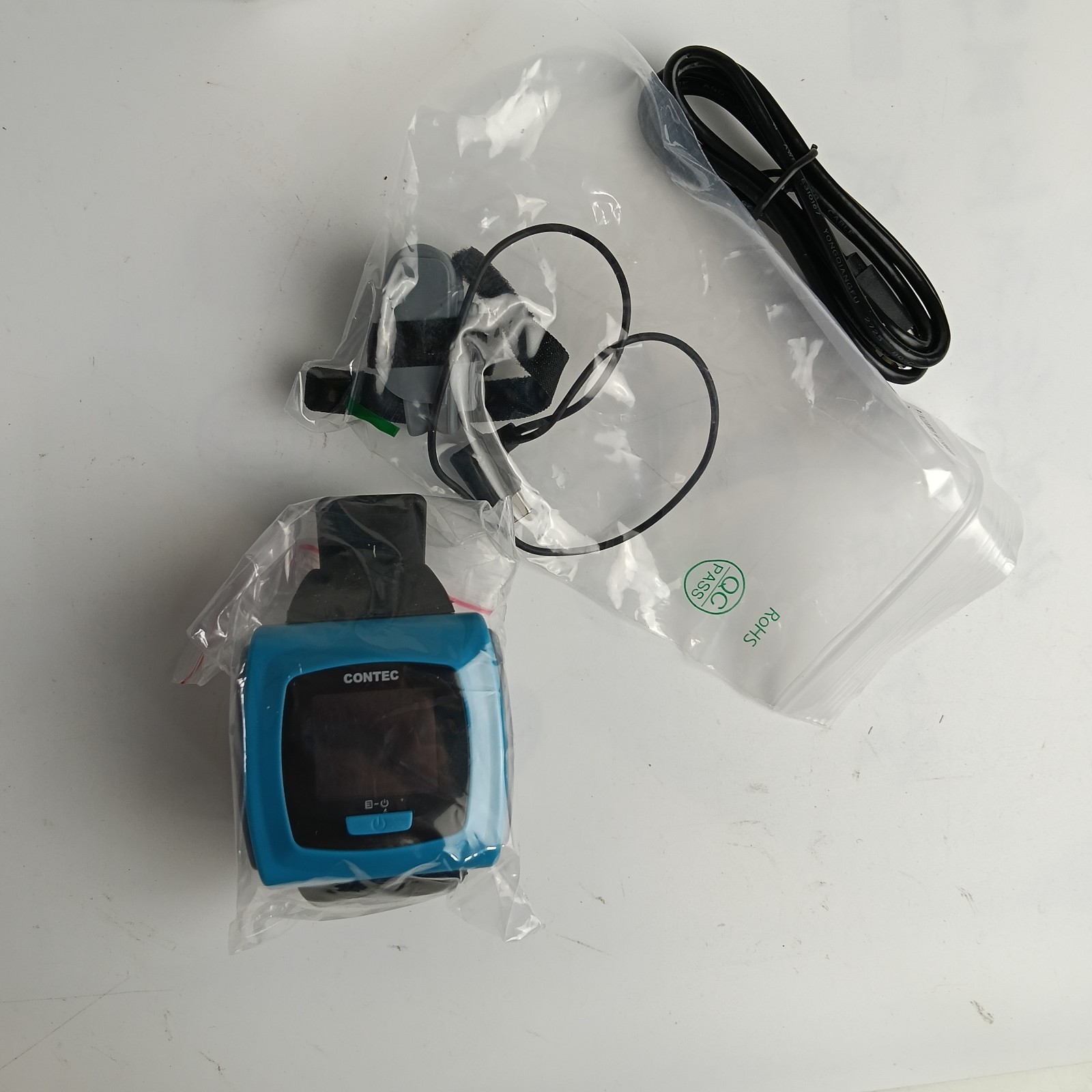 Wrist Pulse Oximeter – Oxygen Monitor with Finger Probe