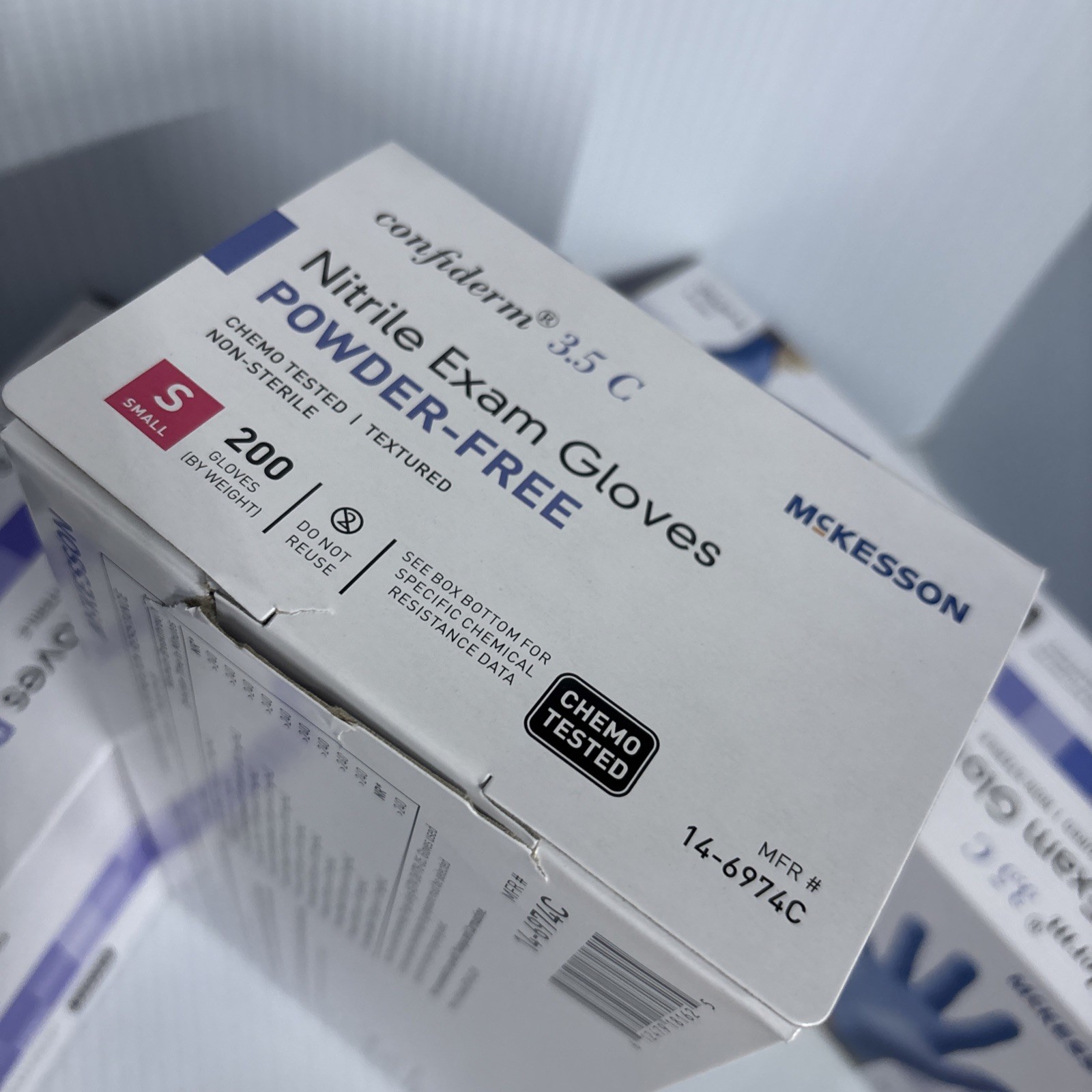 McKesson 200 CT Confiderm Nitrile Exam Gloves Powder-Free – Small size – Blue