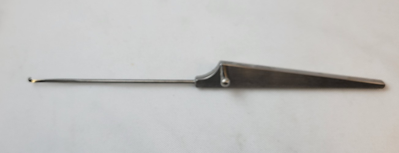 Konig MDS 9911155 Arthroscopic Hook Knife, 90-Degree, Orthopedic