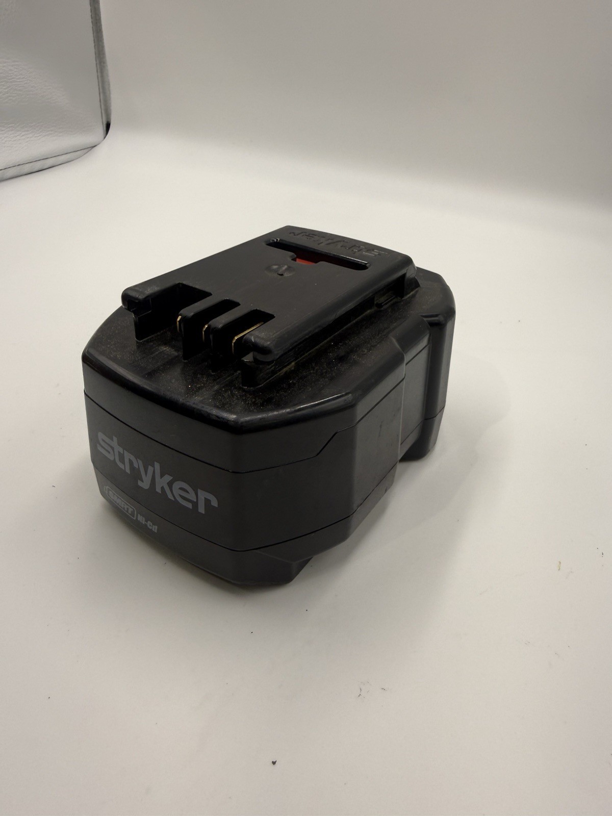 Stryker SMRT Battery For Powered Ambulance Cots 6500-101-010 For Parts !