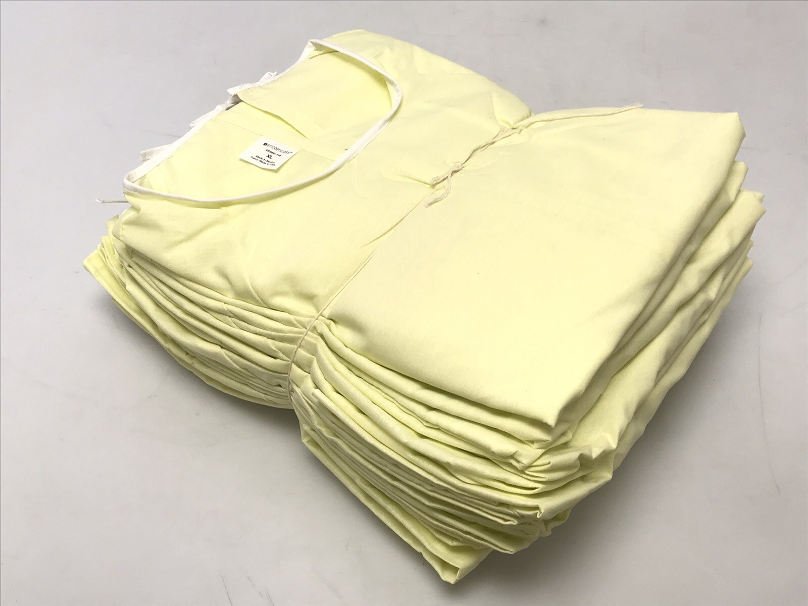 Lot of 12 Encompass Group/Textiles & Interiors Cover Gown XL Heavyweight Yellow