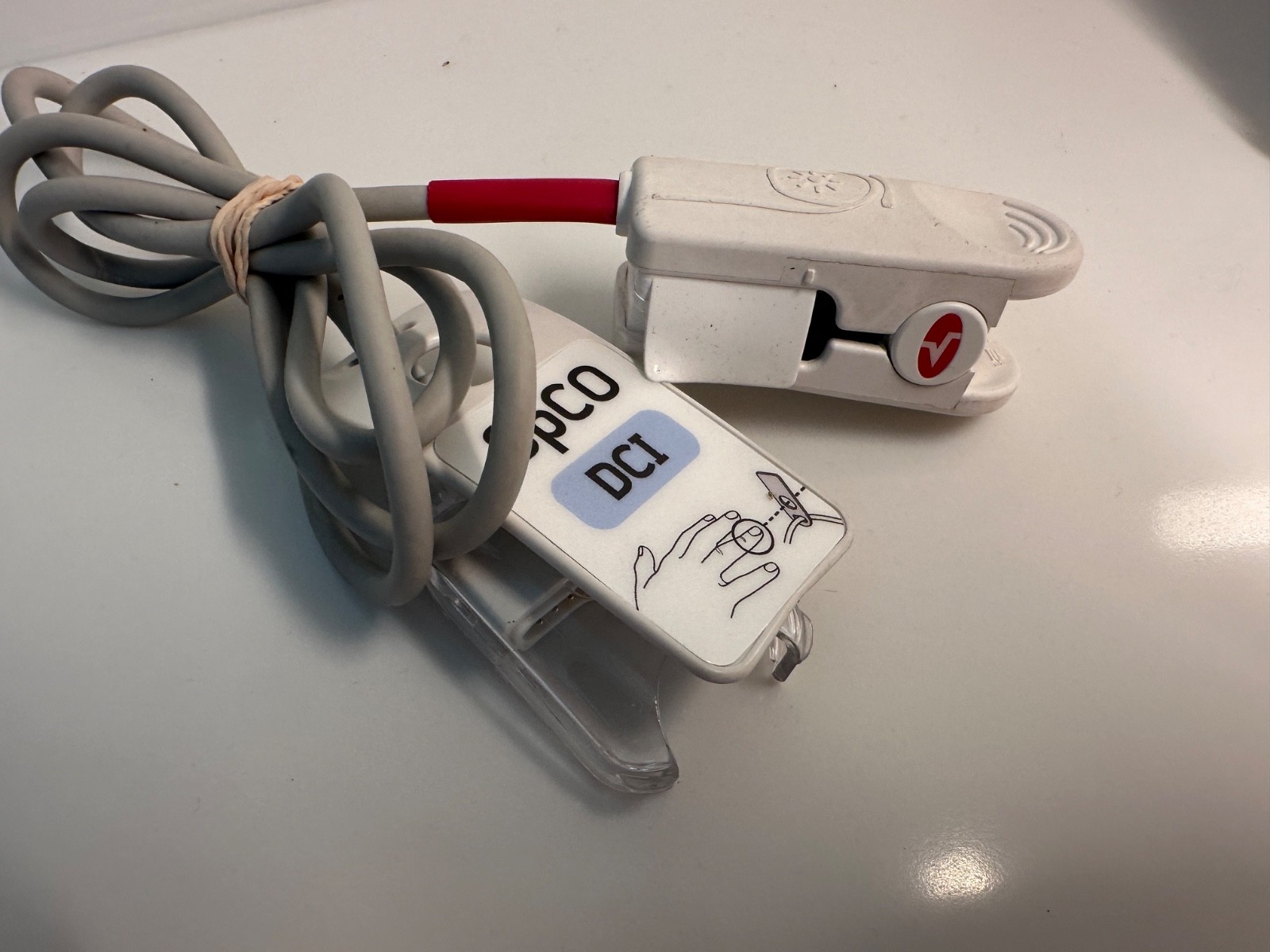 Masimo REF 2696 Rainbow DCI SpO2, SpCO, SpMet Oximeter – Used Good Condition