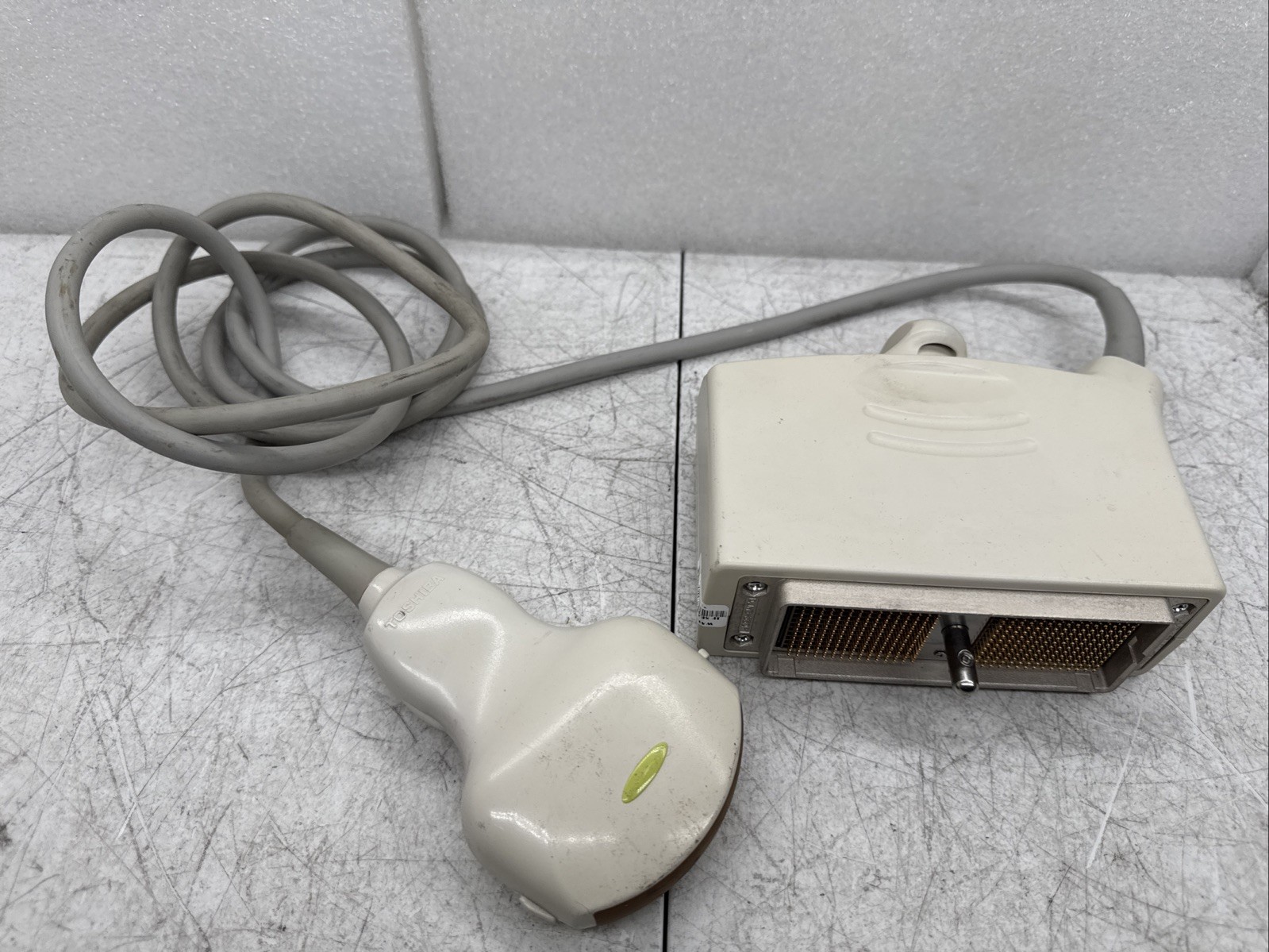 APLIO 50 Toshiba PVT-375AT Ultrasound Transducer for APLIO 50 UNTESTED ITEM