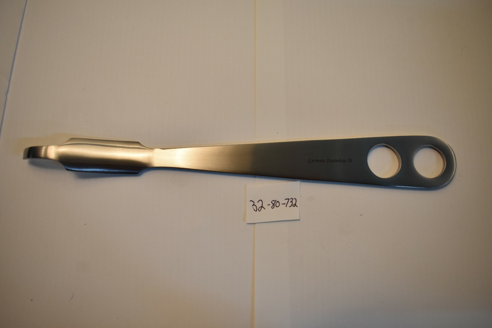 MDS 3280732 HOHMANN RETRACTOR 15MM BLADE 4.5MM SQUARE TIP 9 1/2″ LENGTH