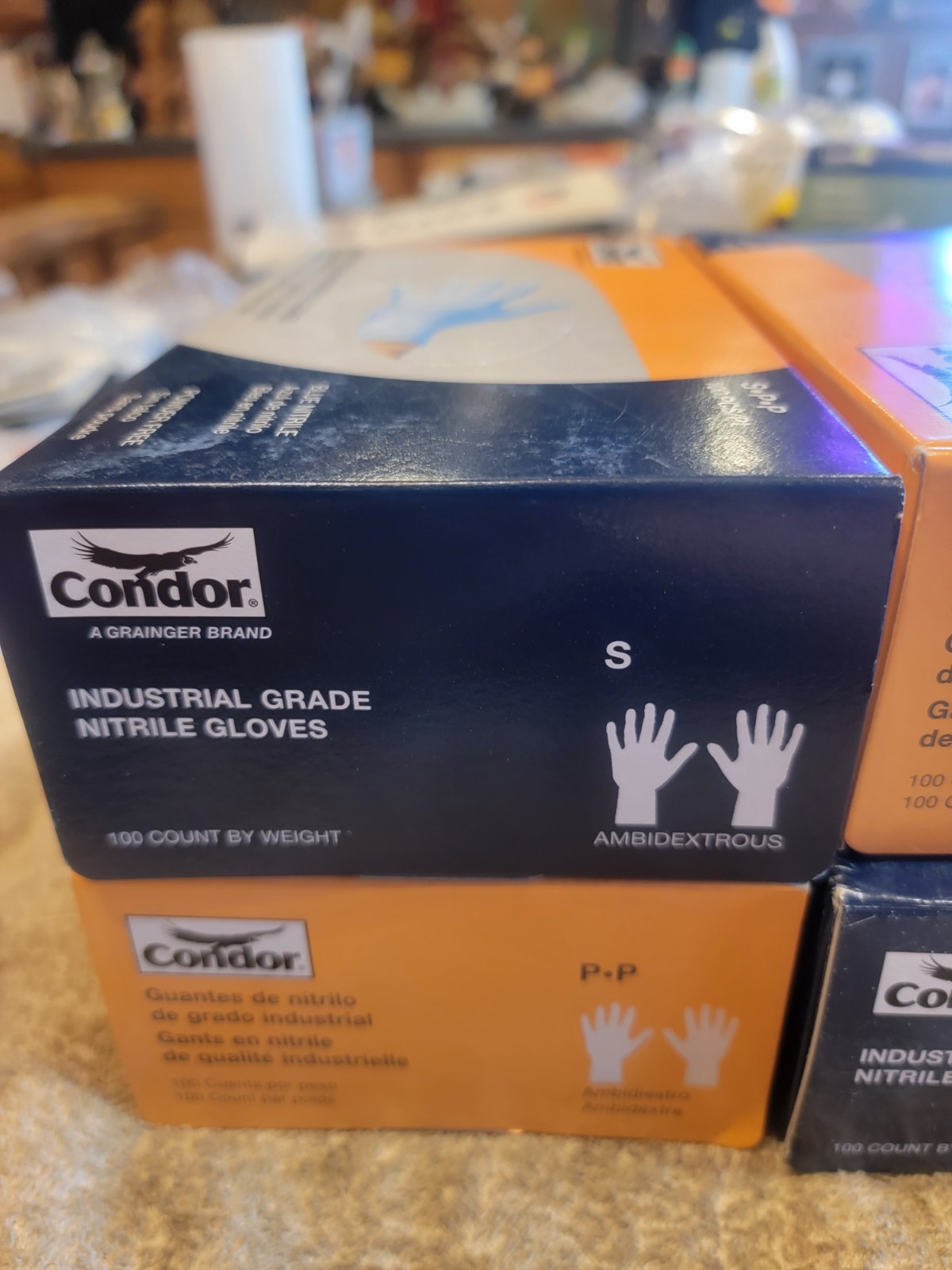 Condor 2XMA6T Disposable Gloves, Nitrile, Powder-Free, S, 4boxes Of 100 gloves.