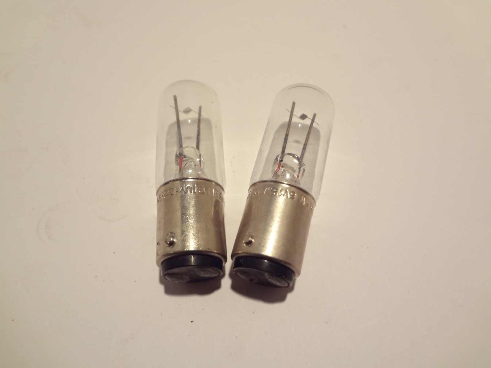 LEITZ LEICA 6 VOLT 15 WATT BULB #500012 PHILLIPS #13347W NIKON #77903 QTY (2)