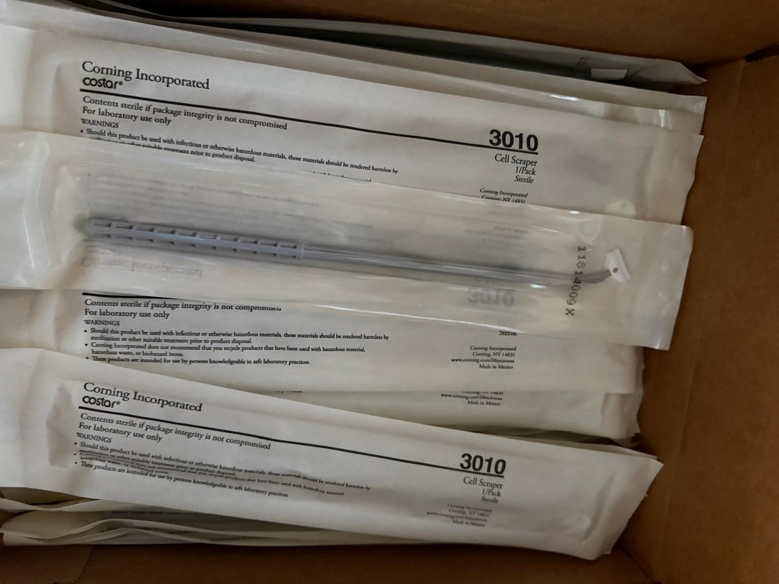 Corning Costar 3010 Cell Scraper 25cm /1.8cm Blade SAL now 10-6 Box of 100 Pcs