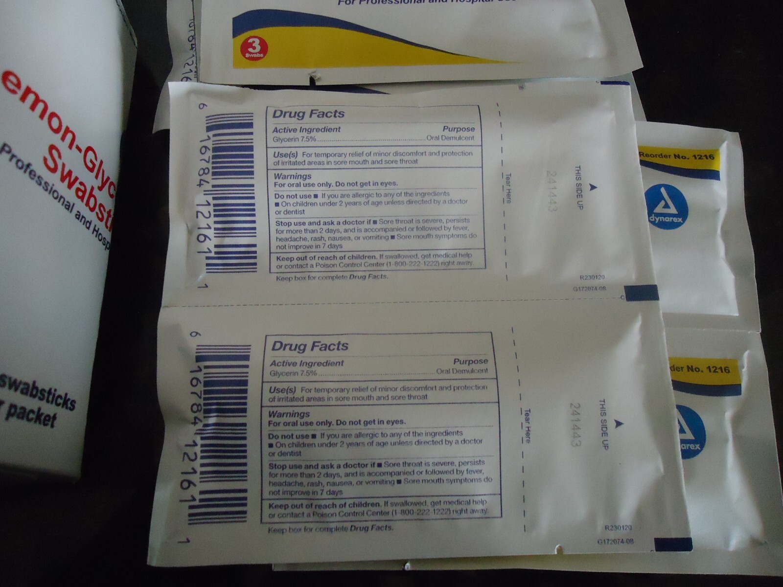 Lemon-Glycerin Swabsticks Dynarex 25 packets/3 Per Packet Exp:03/2027 (1 Box)