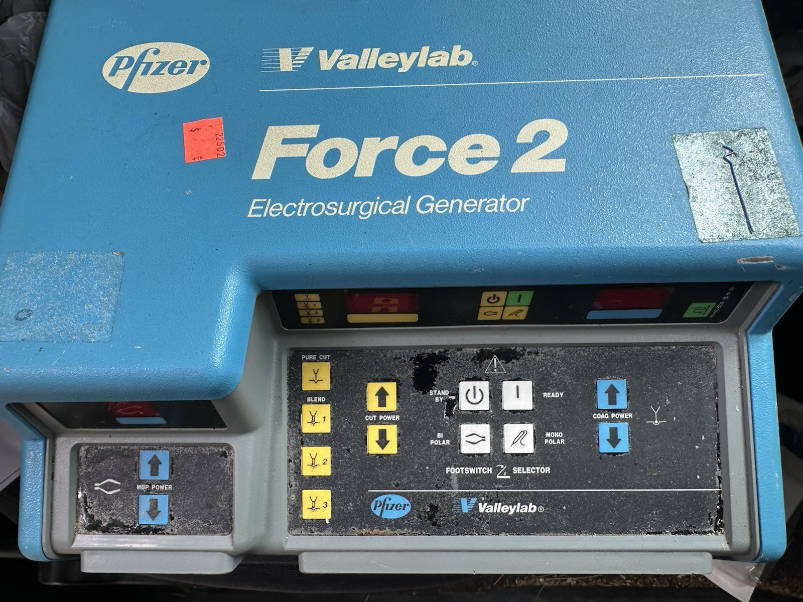 Valleylab Force 2 ESU Electrosurgical Unit with Foot Pedal Powers On