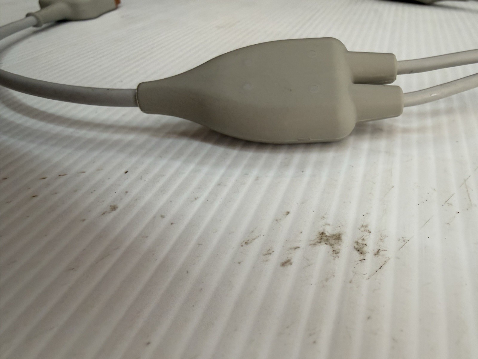GE Vyaire 2016998-001 Temperature Cable – Dual Probe for 400 Series OEM