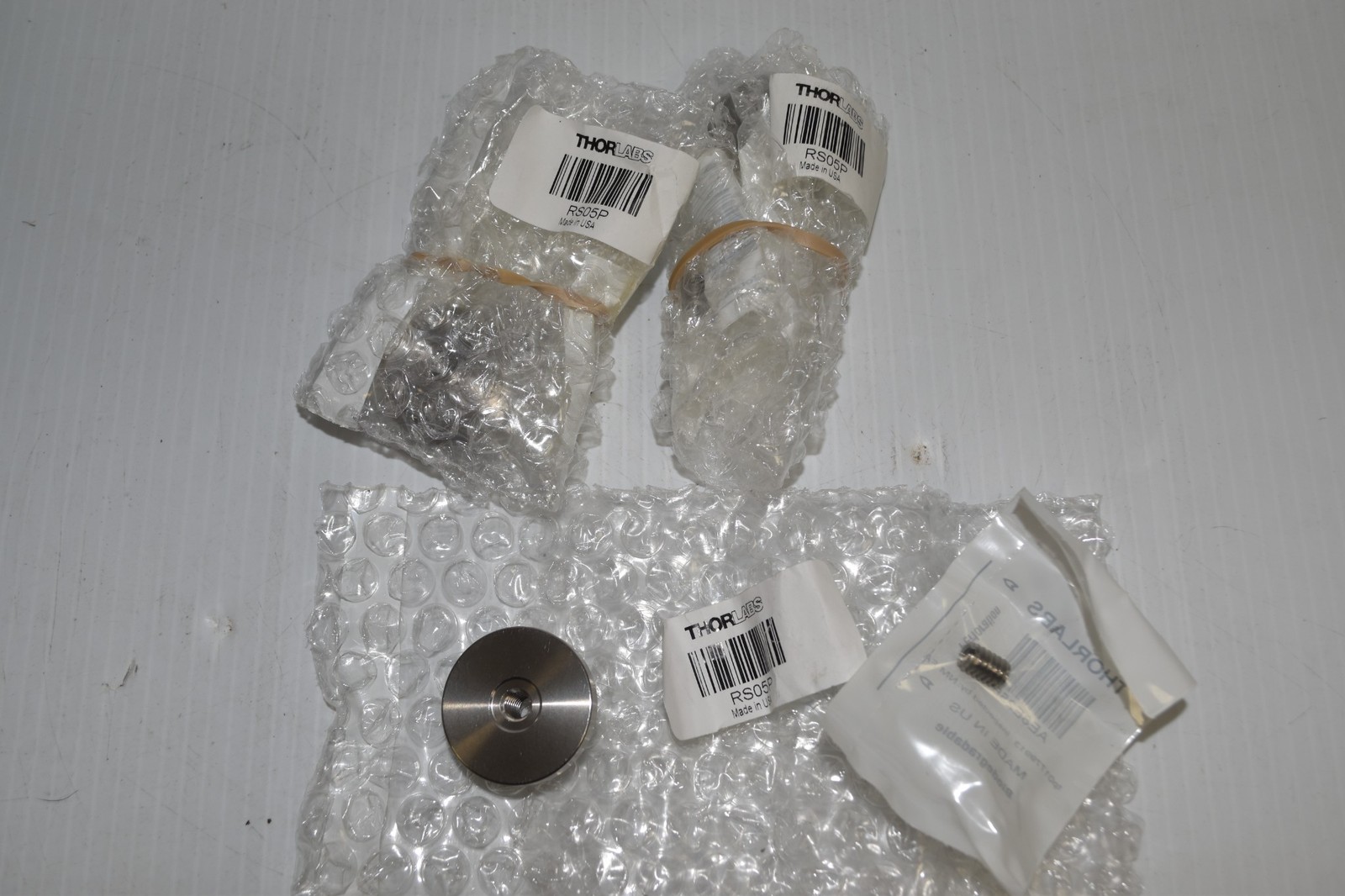 *JM* THORLABS RS05P PILLAR POST – LOT OF 3 – NEW (MPR118)
