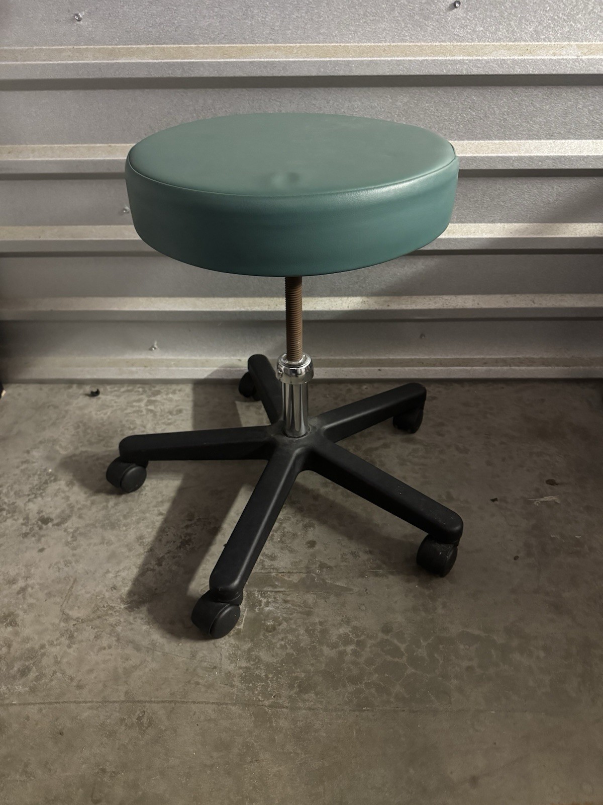 Midmark Ritter 193-001 Physician Exam Stool Green “Healing Waters” 193-001-230