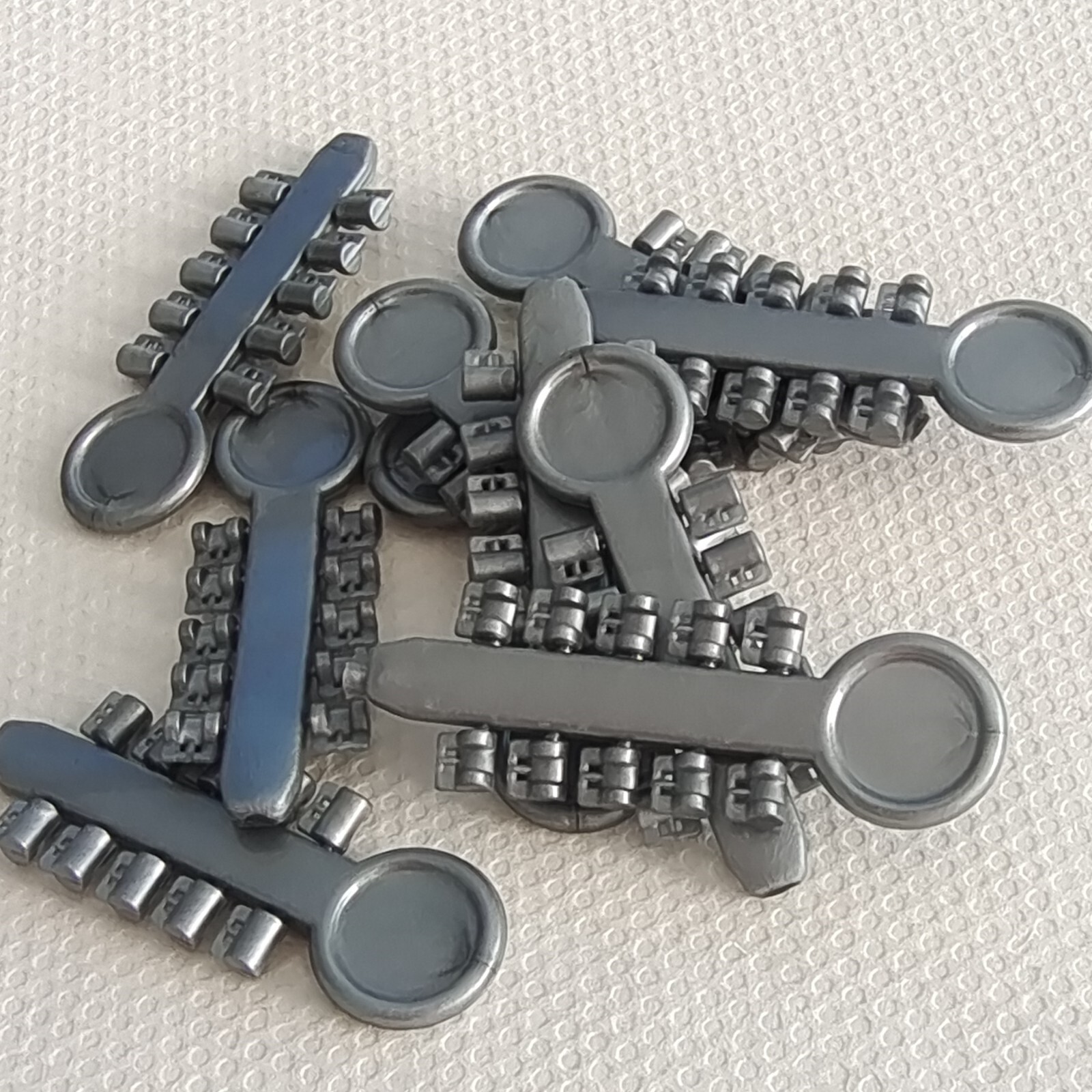 200 x Elastic Rotation Wedges Sliver Grey Dental Orthodontic Archwire Niti Coil