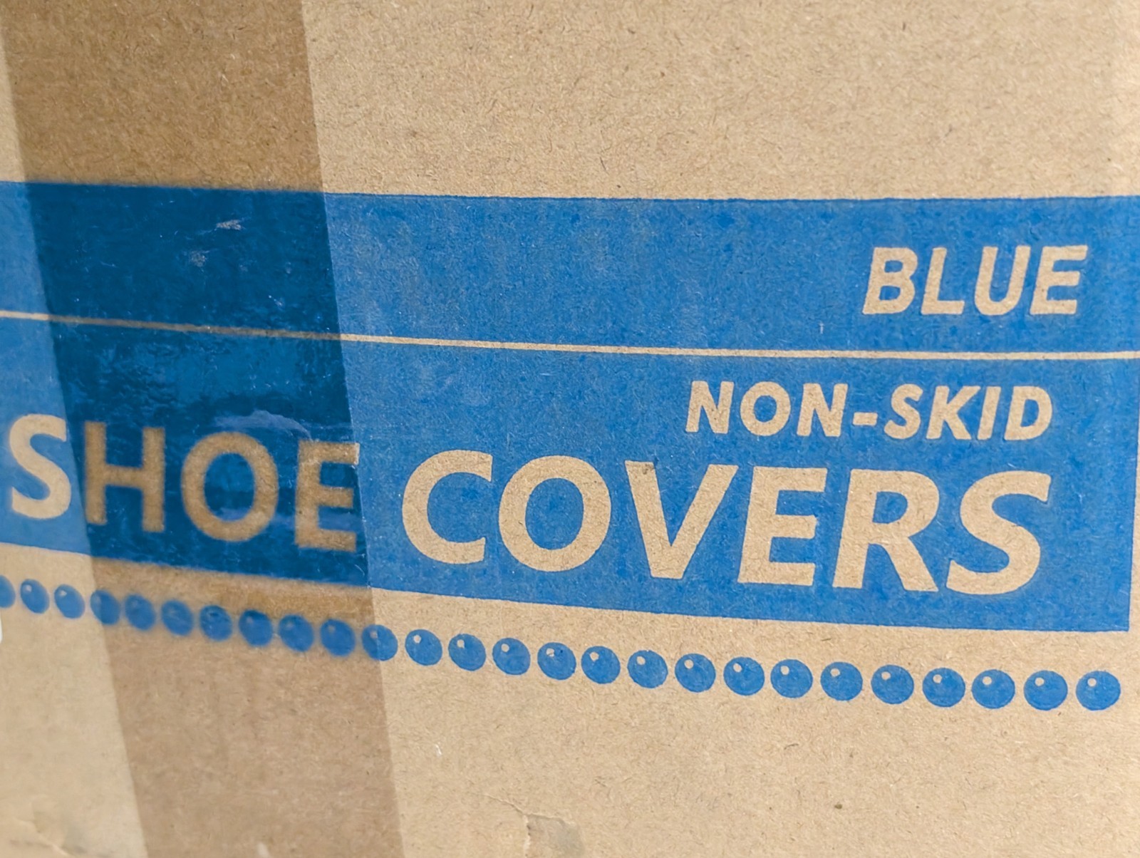 Box of 1000 DUKAL REF 350-10 blue non-skid shoe covers, disposable, as shown