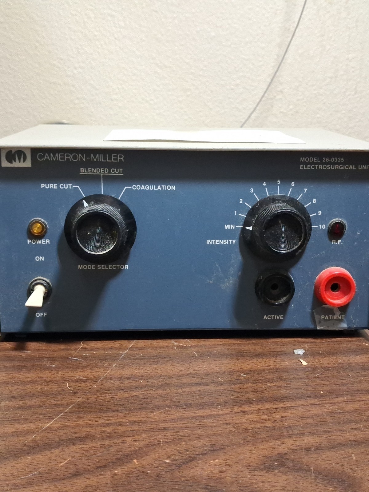 Cameron Miller 26-0345 Surgical ESU Electrosurgical Generator Unit w/ Foot Pedal