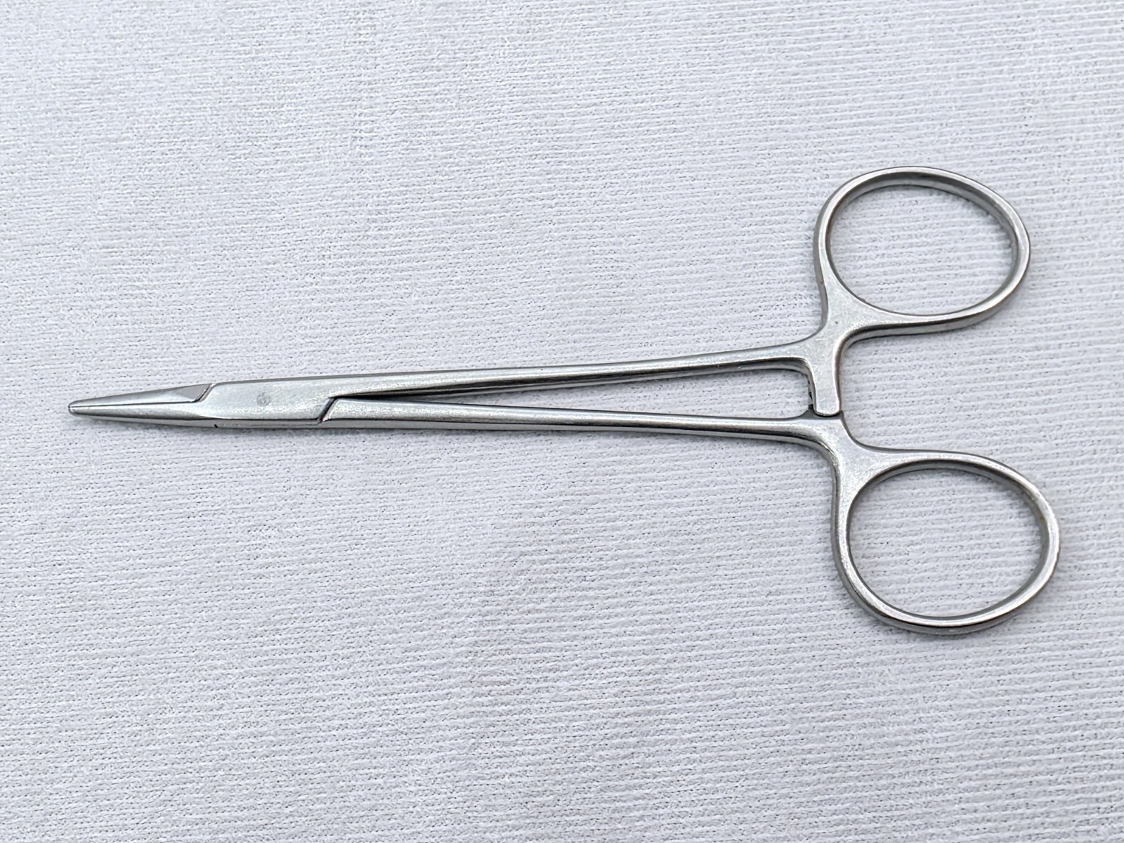 Miltex 8-6 Webster Needle Holder, Delicate, Smooth Jaws, Standard Pattern