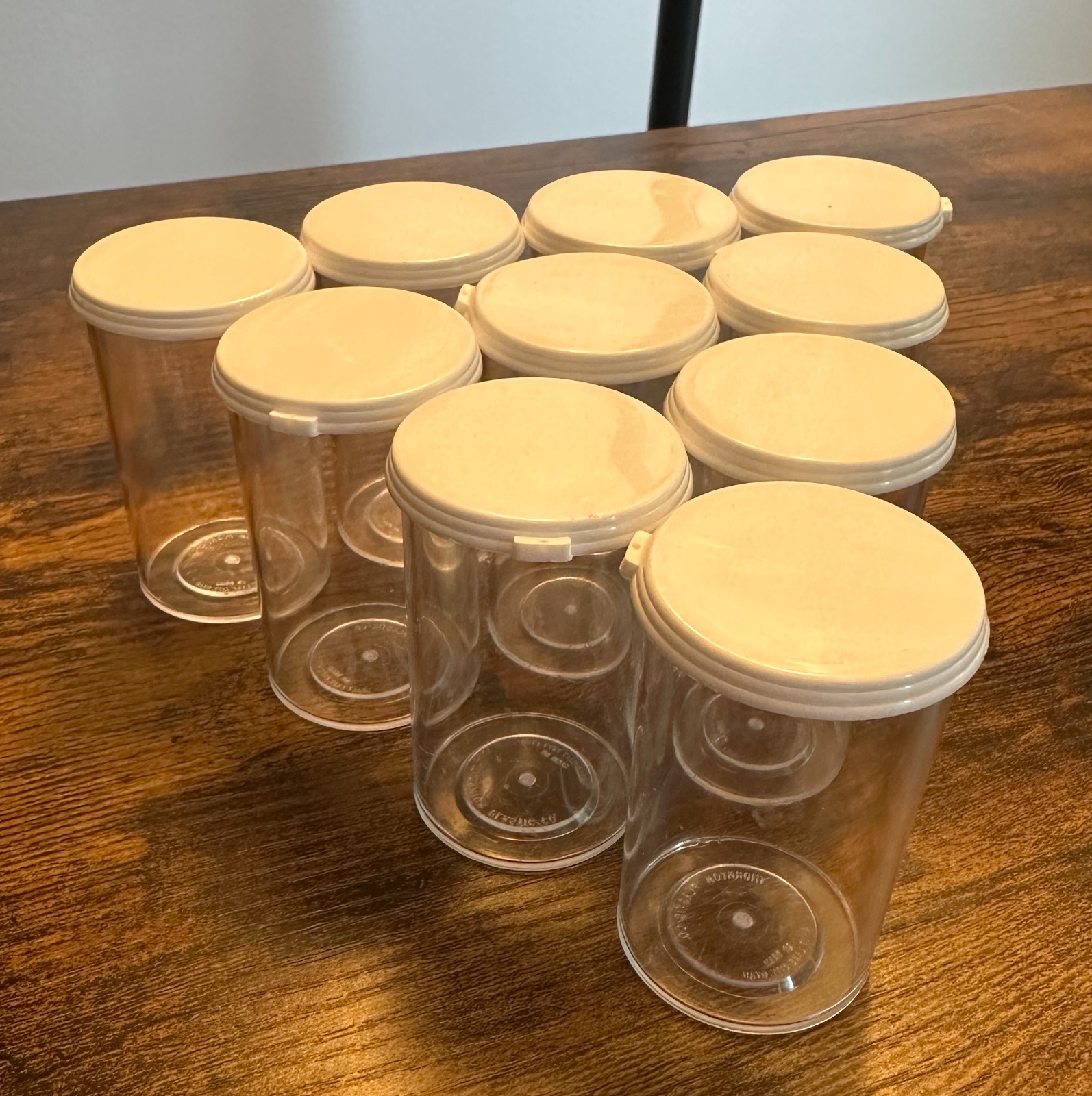 40 Dram (148ml) Clear Plastic Vial with White Snap Cap 10 per Pack with labels