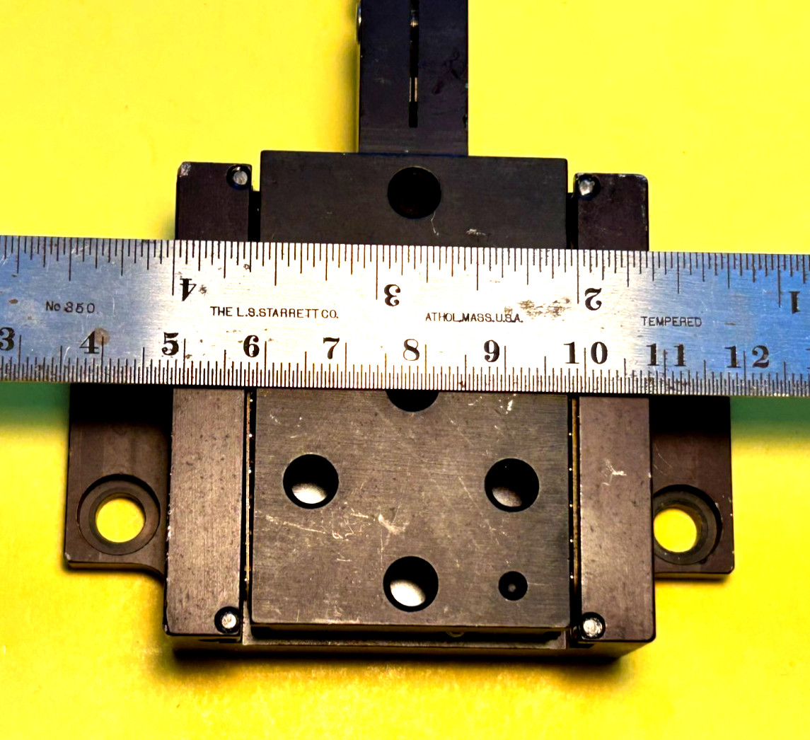High quality Newport M-469A Linear stage 40 mm x 60mm, Mitsubishi micrometer