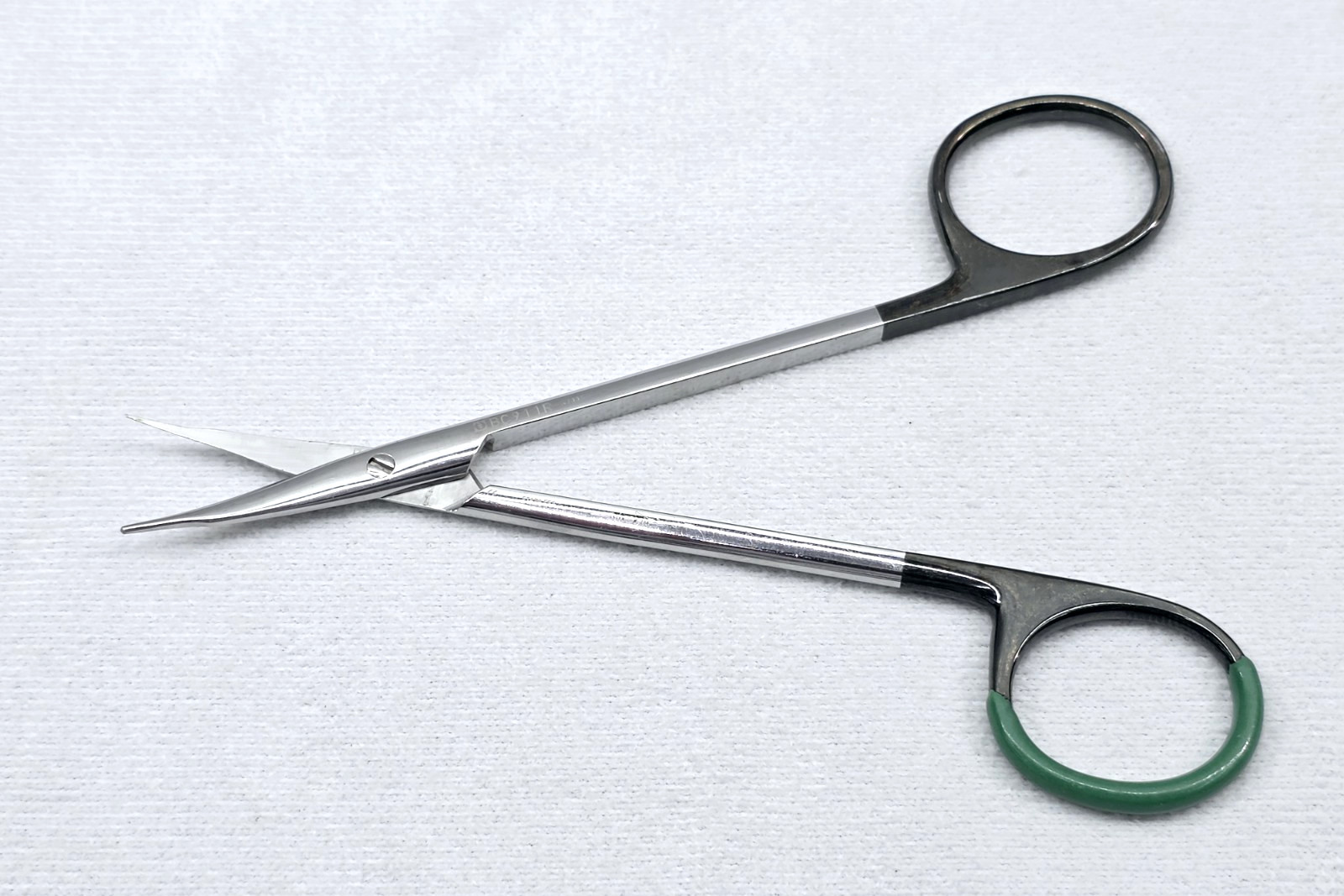 Aesculap BC911R Curved Face Lift Supercut Delicate Jamison Scissors 5″