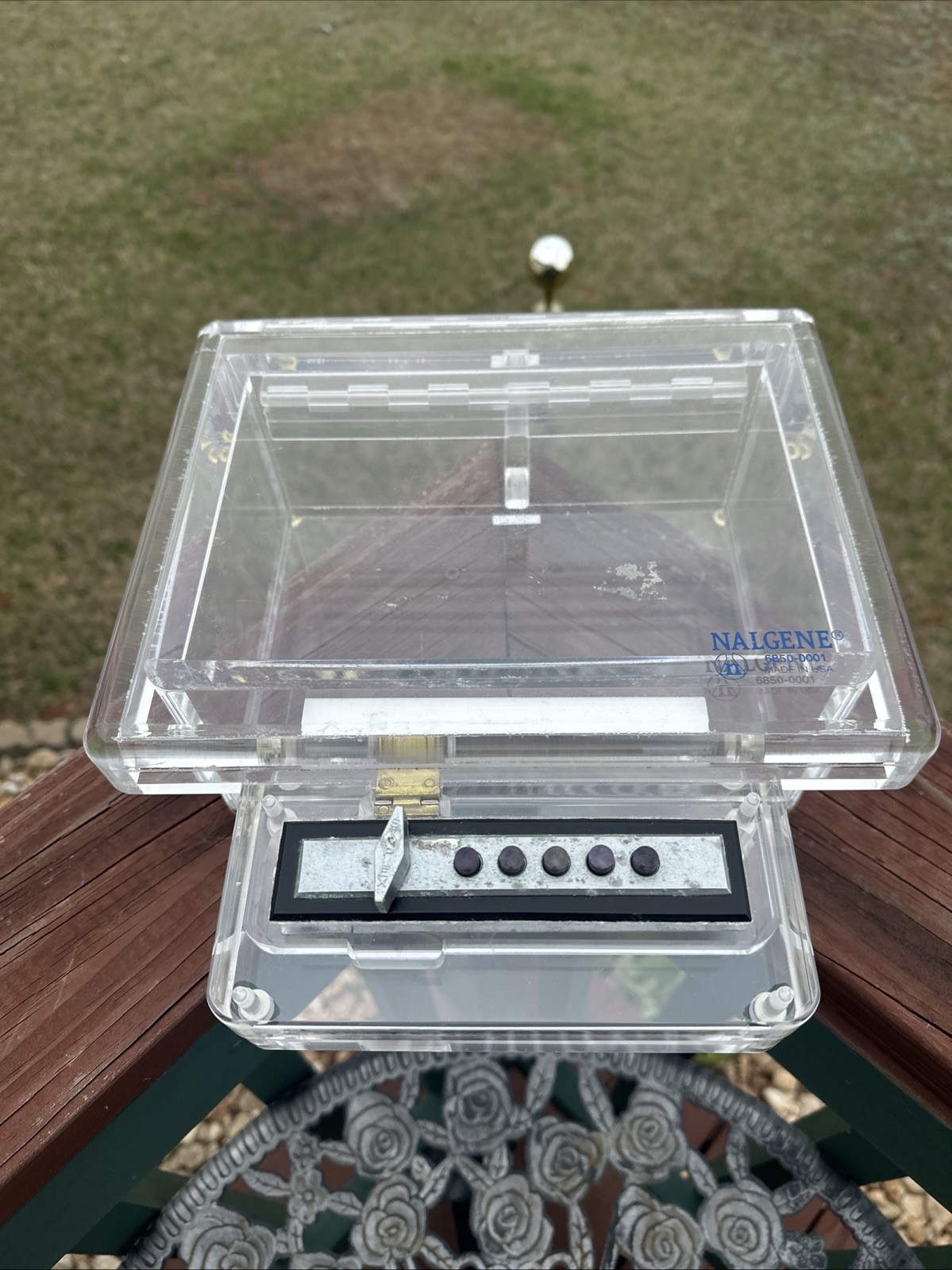 VTG Nalgene Scientific Acrylic Lab Locking Storage Container w/Simplex Lock