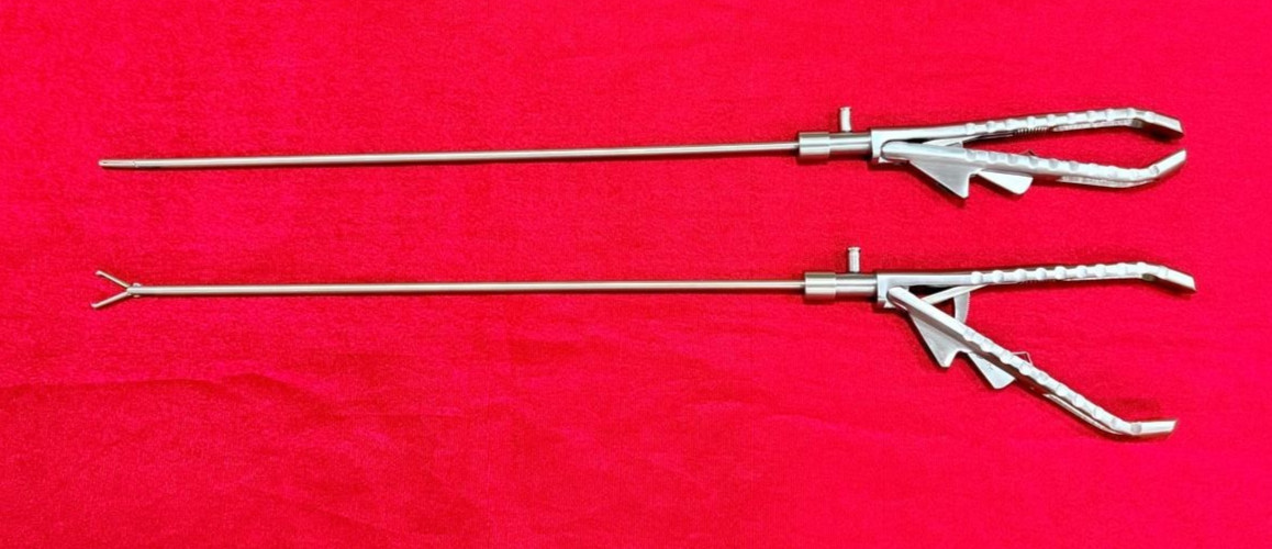 2pc-Laparoscopic 5mm Needle Holder Toothed Jaw 2×4 SS Best Quality Reusable