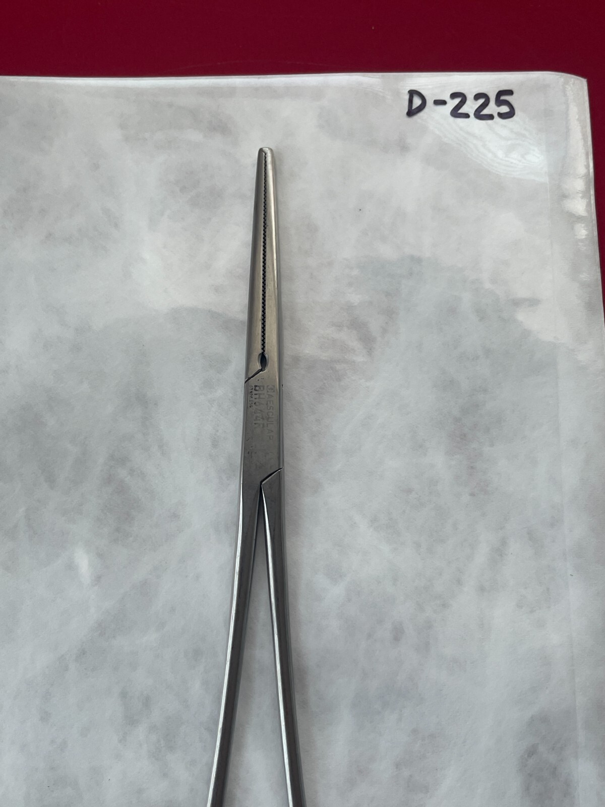 Aesculap KOCHER-OCHSNER Forcep, Straight 7 1/4 inches Ref: BH644R