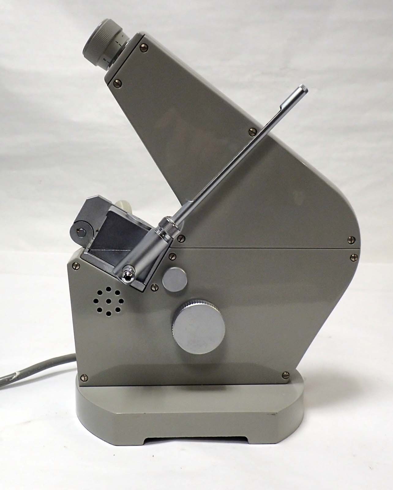 FISHER LR45302 ABBE REFRACTOMETER A300A 110V 0.5A BENCHTOP w/ METAL CASING